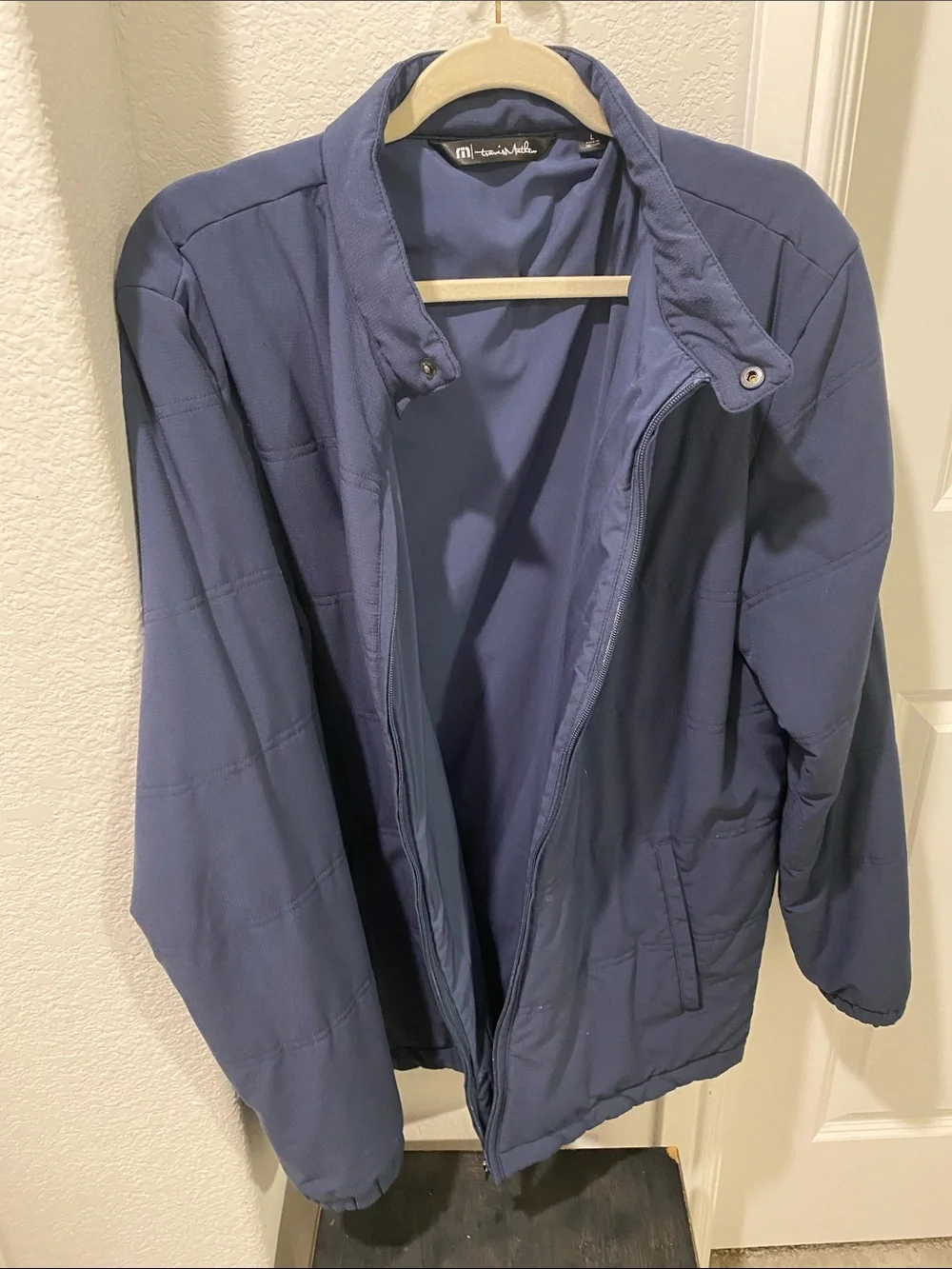 Travis Mathew Men's Blue Quilted Puffer Jacket